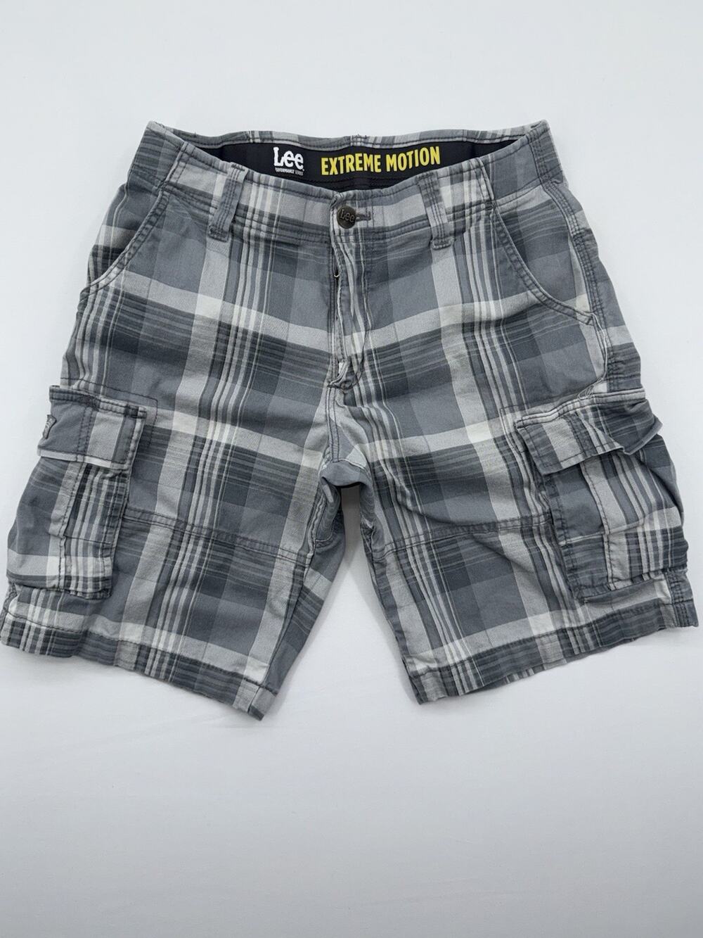Lee Extreme Motion Cargo Short Men 30 Gray Cotton Plaid Workwear Utility Stretch